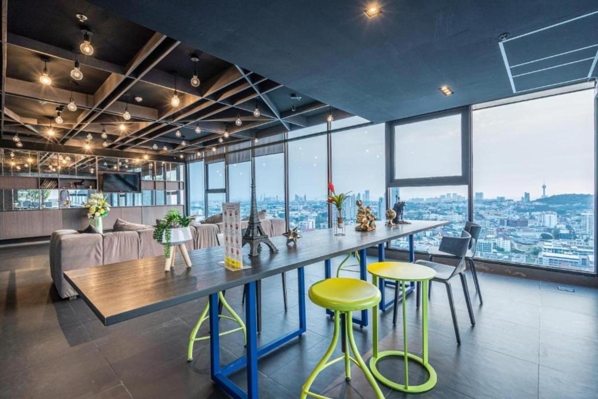 The Base Central Pattaya By Mickey المظهر الخارجي الصورة